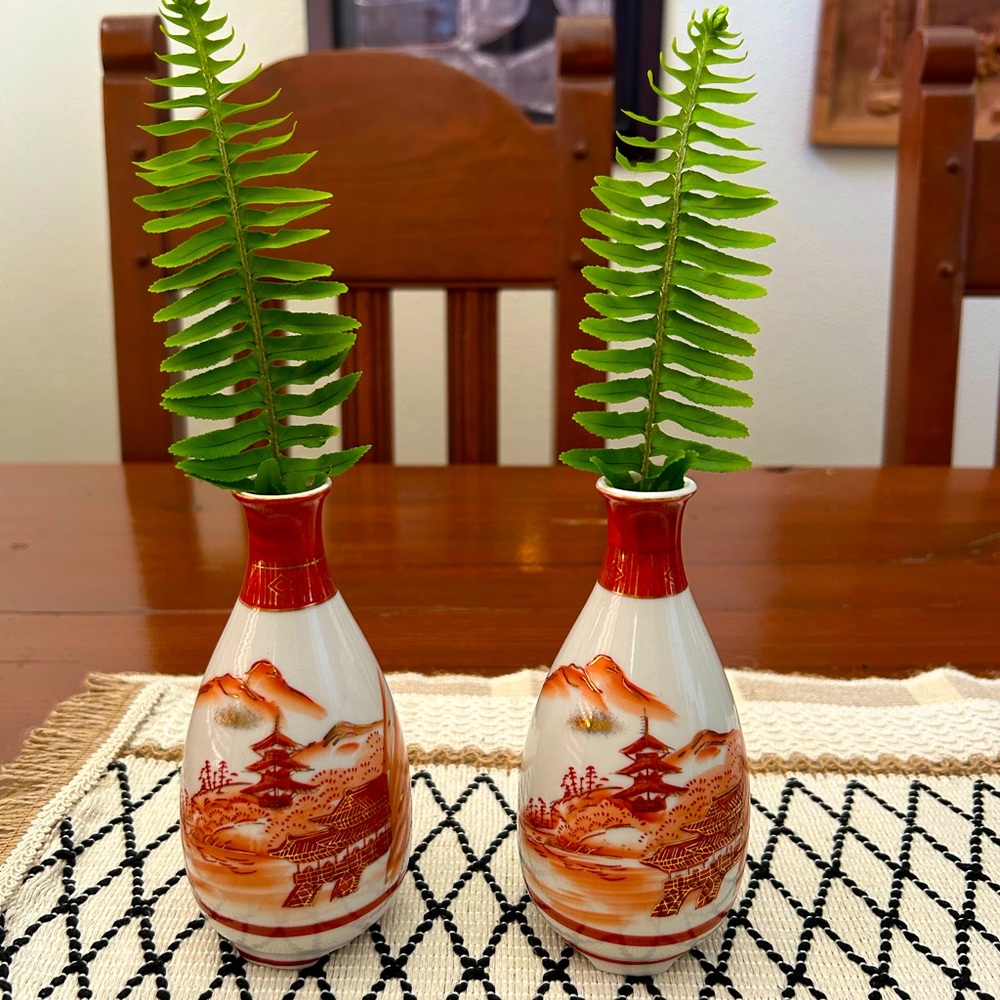 Pair of vintage Japanese vases